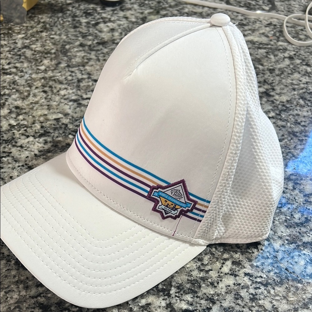 White Breeders Cup Del Mar hat